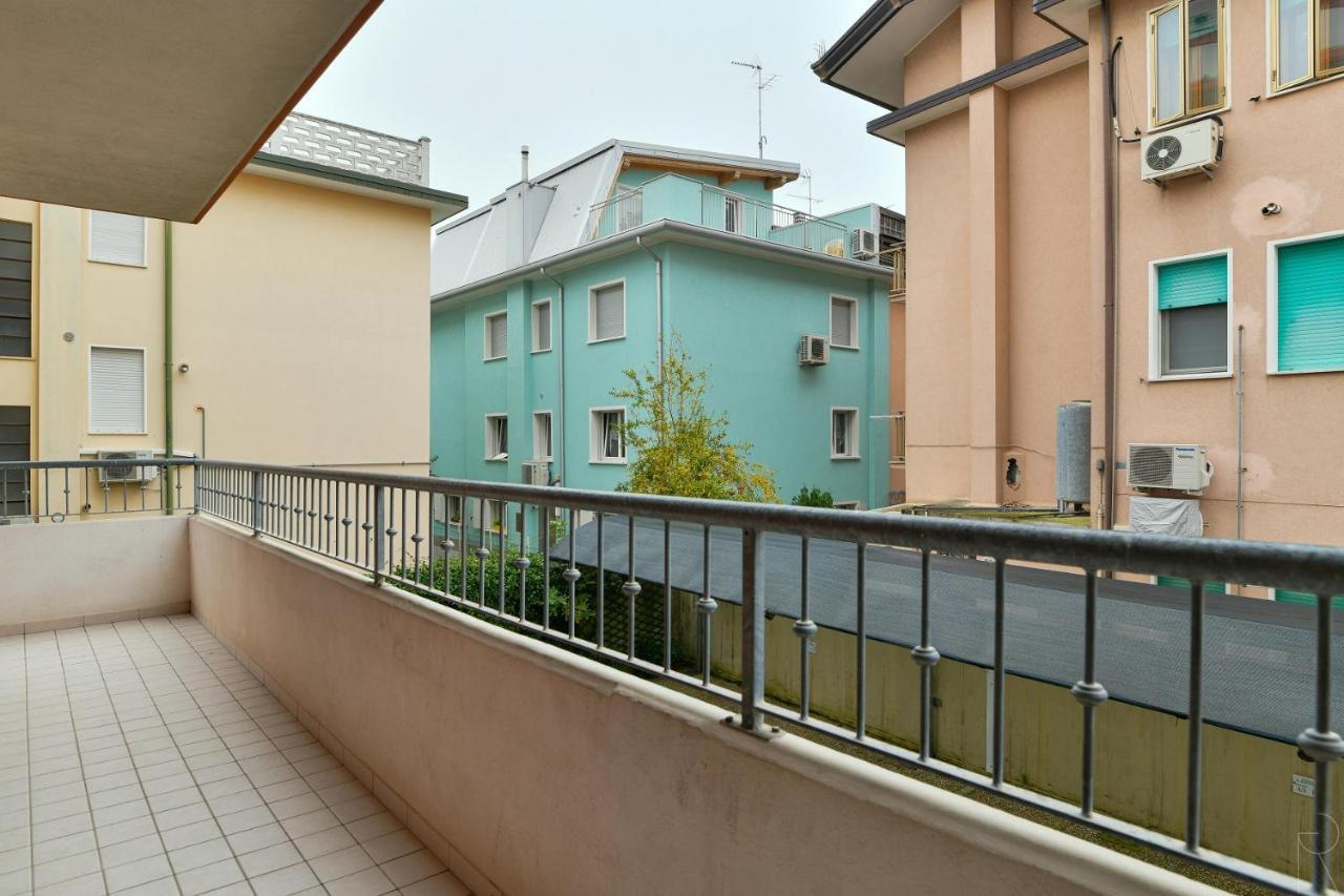 Maestrale Canova Apartments Caorle Luaran gambar