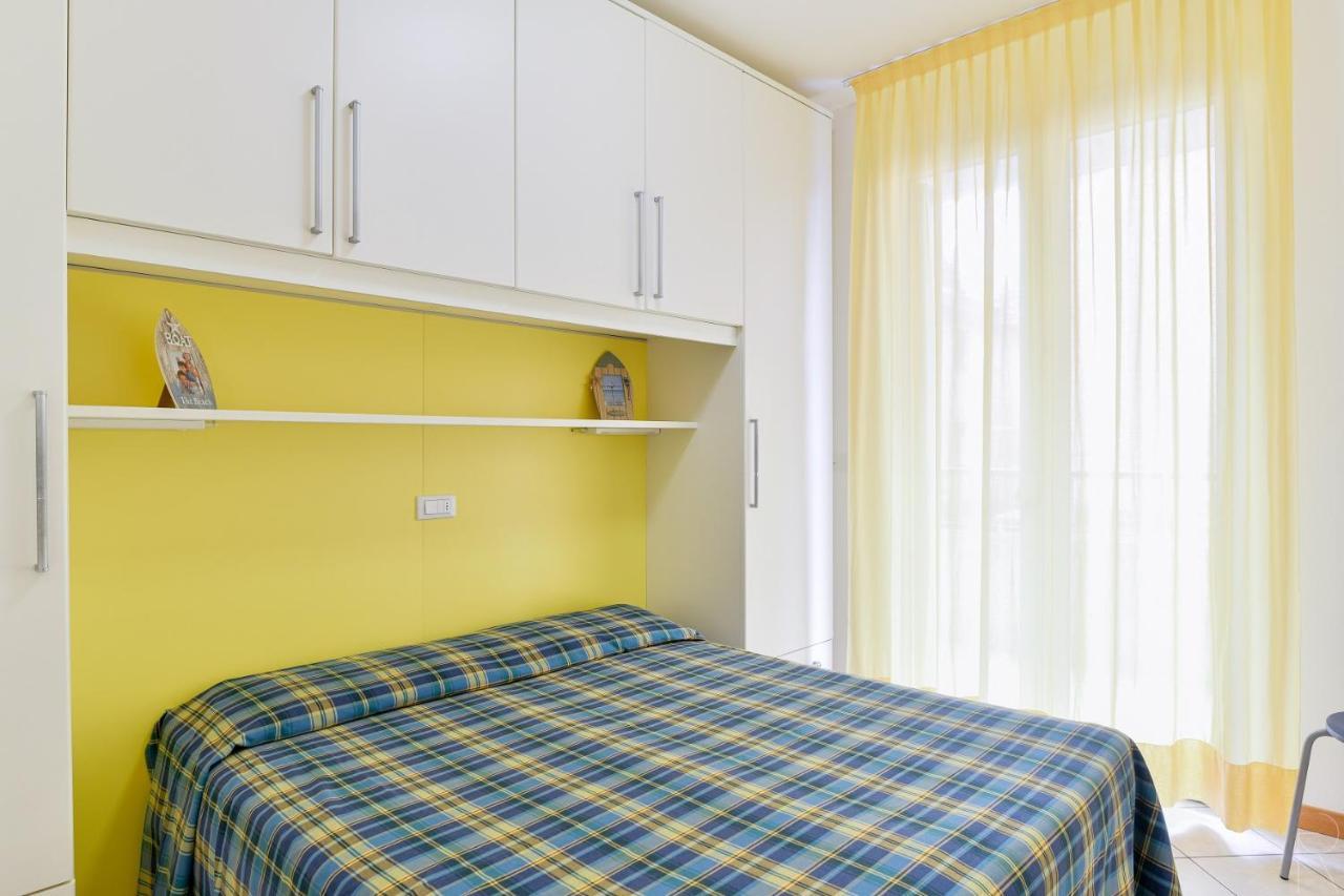 Maestrale Canova Apartments Caorle Luaran gambar