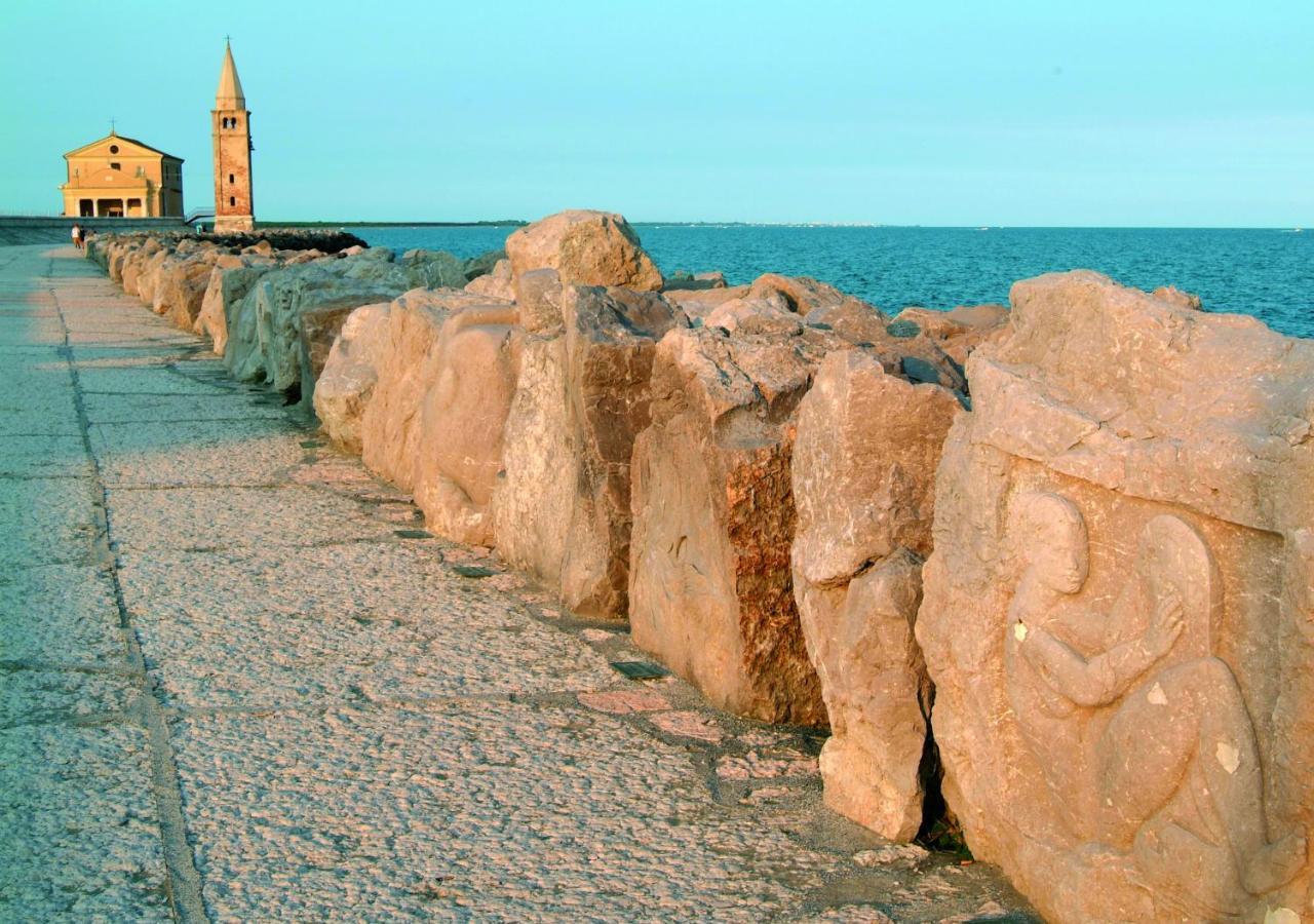 Maestrale Canova Apartments Caorle Luaran gambar
