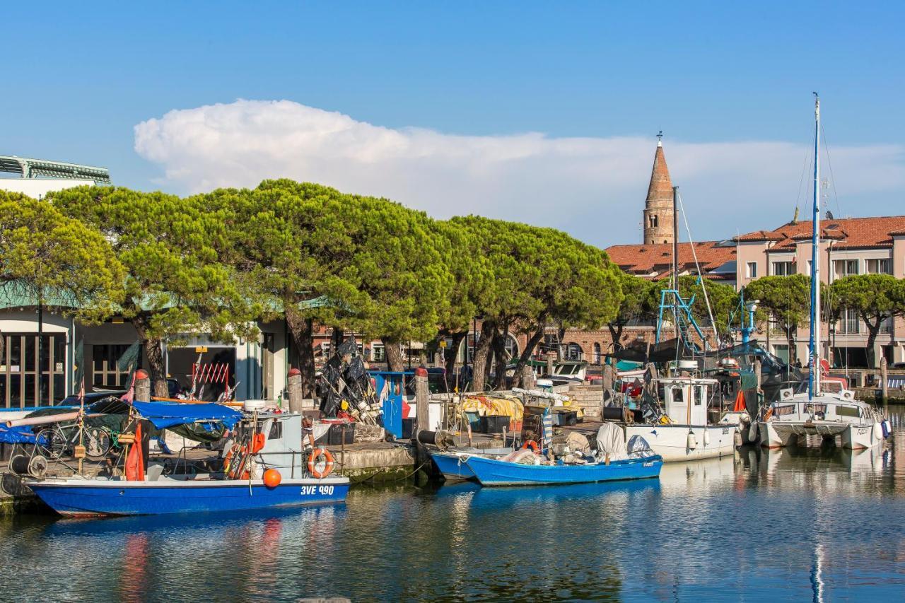 Maestrale Canova Apartments Caorle Luaran gambar