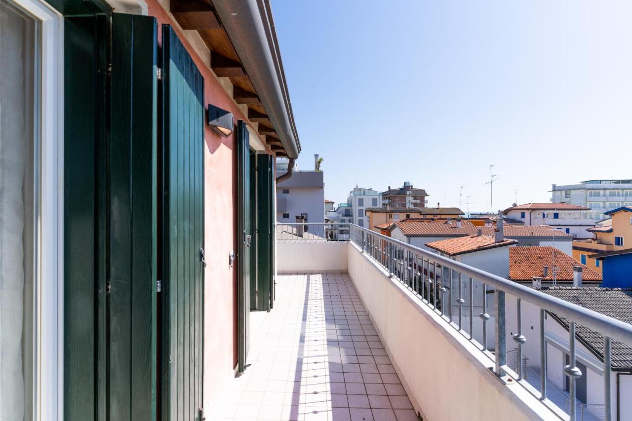 Maestrale Canova Apartments Caorle Luaran gambar