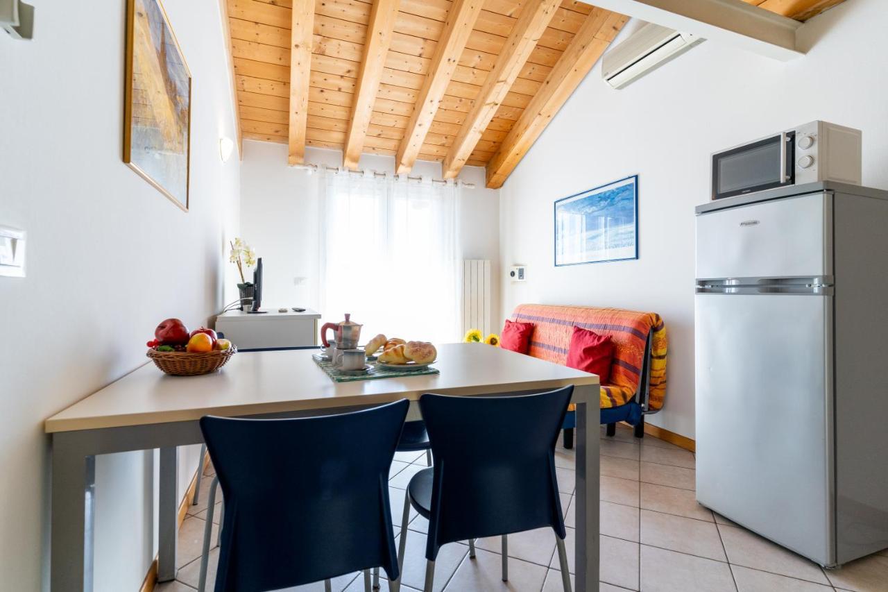 Maestrale Canova Apartments Caorle Luaran gambar